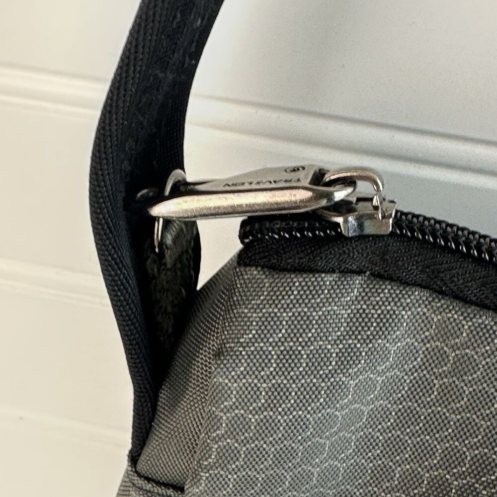 Travelon Anti-Theft Active Medium Crossbody Bag 43128 Charcoal Gray Light Weight - Picture 5 of 12